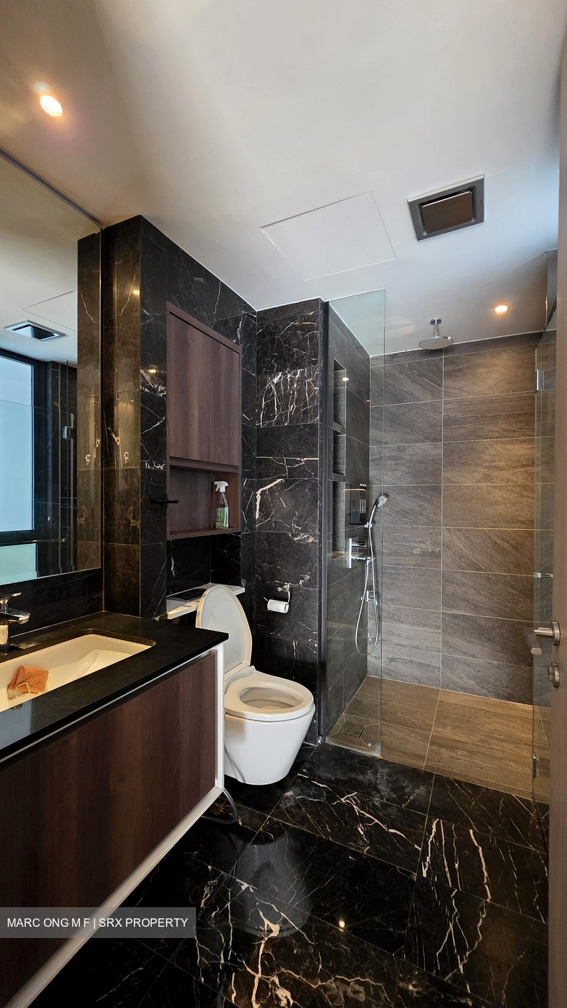 J Gateway (D22), Condominium #592470541
